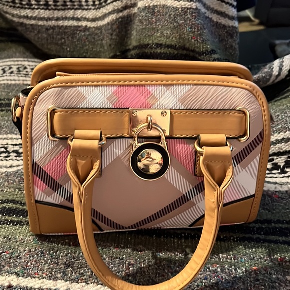 Handbag - Picture 2 of 3